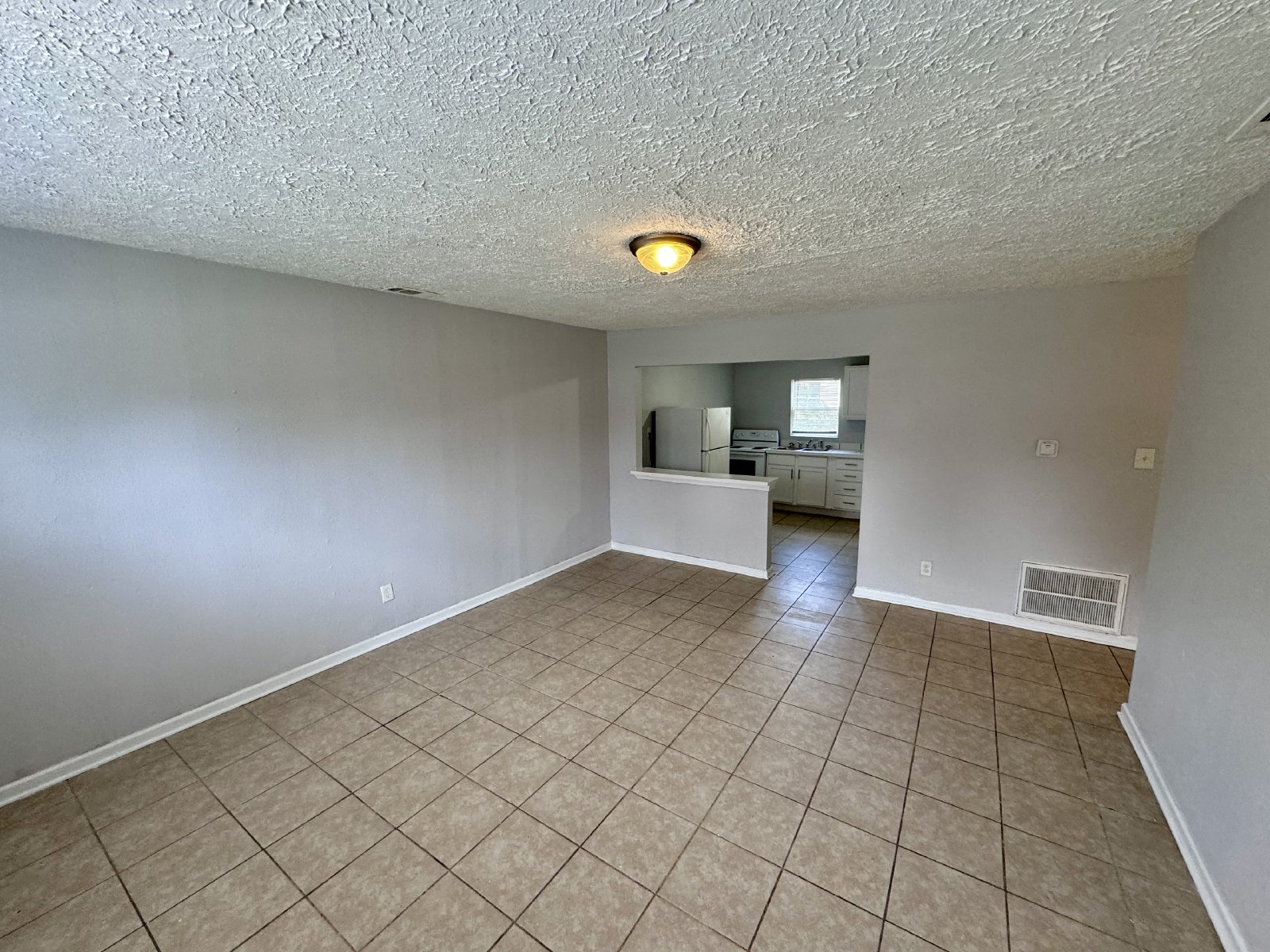 2227 Ct-2 Bed/1 Bath Duplex - Recently Renovated & Move in Ready property image